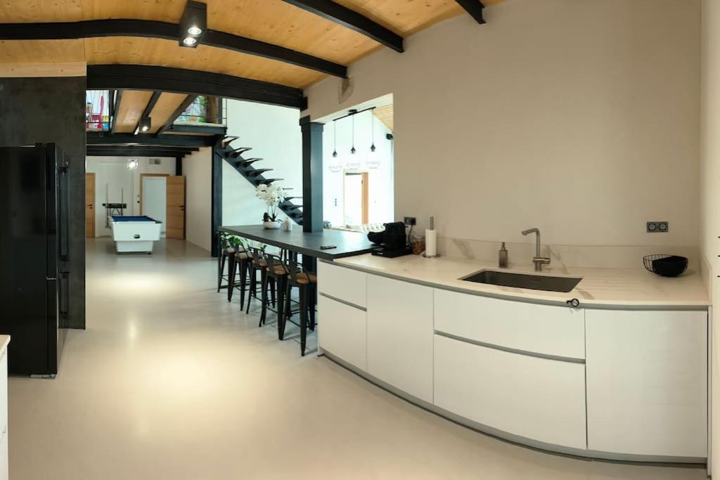 Industrial Luxury Nimes & Arles Villa Бокер Екстериор снимка