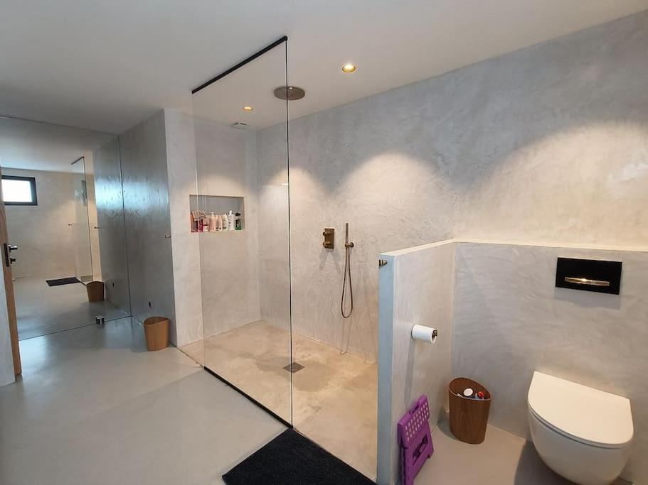 Industrial Luxury Nimes & Arles Villa Бокер Екстериор снимка